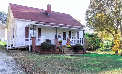 219 Pine St, Easley, SC 29640 photo 7