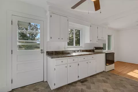 605 W Greer St, Honea Path, SC 29654 photo 12