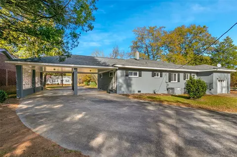 605 W Greer St, Honea Path, SC 29654 photo 6