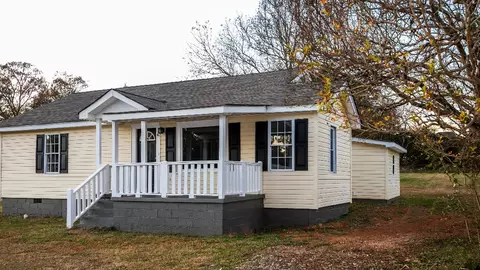 44 Spring St, West Pelzer, SC 29669 photo 3