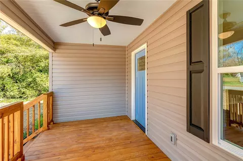 7 Spring St, Pelzer, SC 29669 photo 9