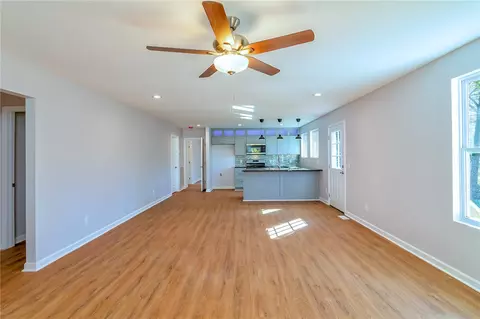 7 Spring St, Pelzer, SC 29669 photo 2