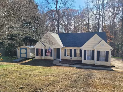 106 S Spring St, Central, SC 29630 photo 1