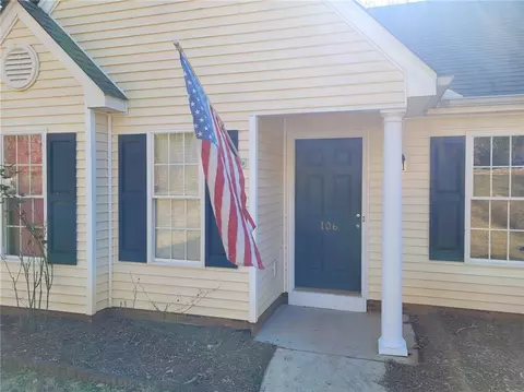 106 S Spring St, Central, SC 29630 photo 3