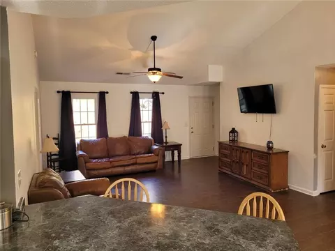 106 S Spring St, Central, SC 29630 photo 5