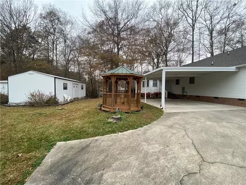 410 Wesley Ct, Starr, SC 29684 photo 20