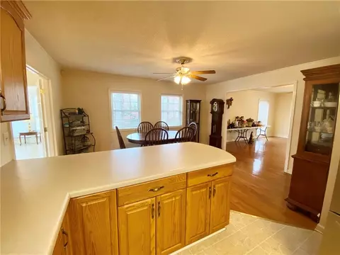 410 Wesley Ct, Starr, SC 29684 photo 7
