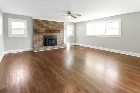 501 S B St, Easley, SC 29640 photo 23