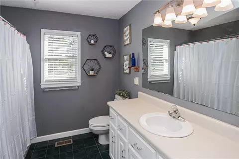 107 Lee Ct, Easley, SC 29642 photo 25