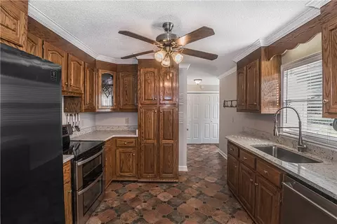 107 Lee Ct, Easley, SC 29642 photo 17