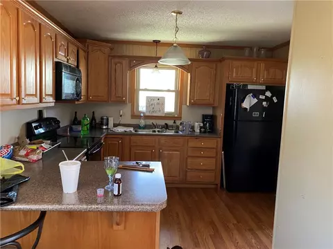 108 Roundtree Ln, Starr, SC 29684 photo 4