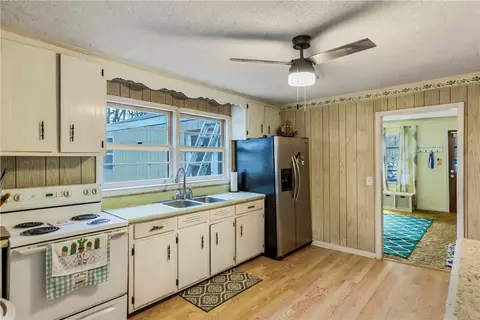 269 Pickett Post Rd, Walhalla, SC 29691 photo 6