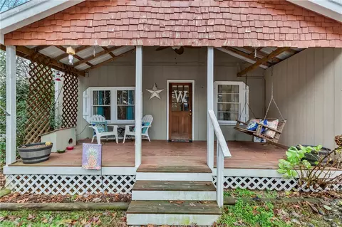 269 Pickett Post Rd, Walhalla, SC 29691 photo 2
