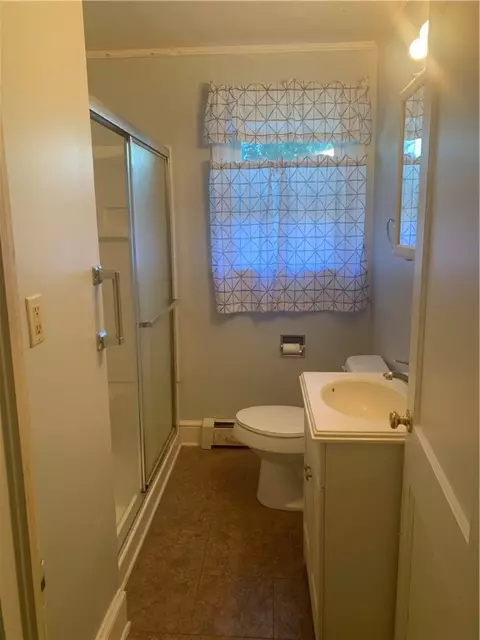 201 E North 3rd St, Seneca, SC 29678 photo 7