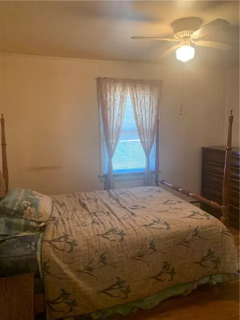201 E North 3rd St, Seneca, SC 29678 photo 9