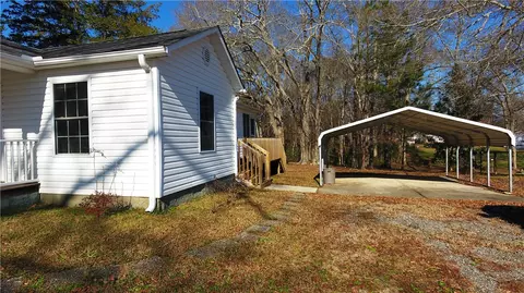 30 Parker St, Williamston, SC 29697 photo 5