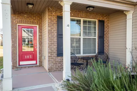 103 Yount Ct, Easley, SC 29642 photo 2