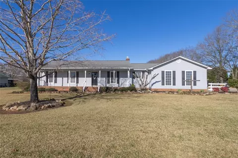 612 Willingham Rd, Williamston, SC 29697 photo 1