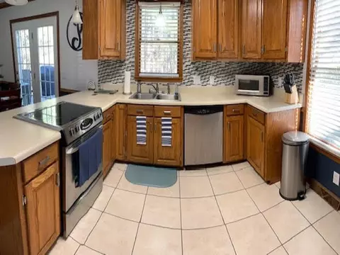 200 Luke Ct, Easley, SC 29640 photo 6