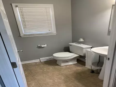200 Luke Ct, Easley, SC 29640 photo 9