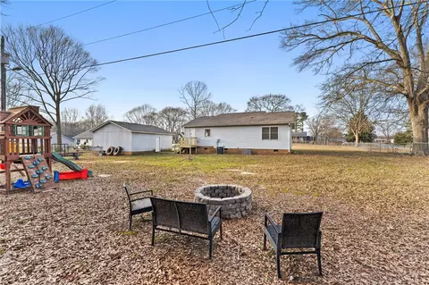203 Longview Dr, Williamston, SC 29697 photo 14