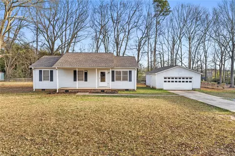 203 Longview Dr, Williamston, SC 29697 photo 2