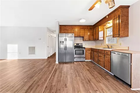 203 Longview Dr, Williamston, SC 29697 photo 5