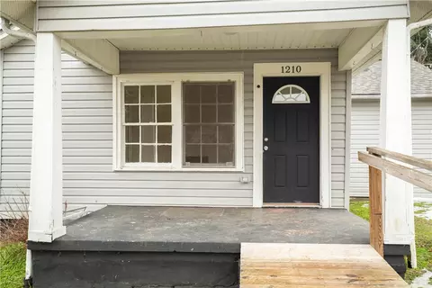 1210 E Main St, Seneca, SC 29678 photo 2