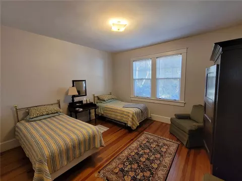 372 E Main St, Pendleton, SC 29670 photo 10