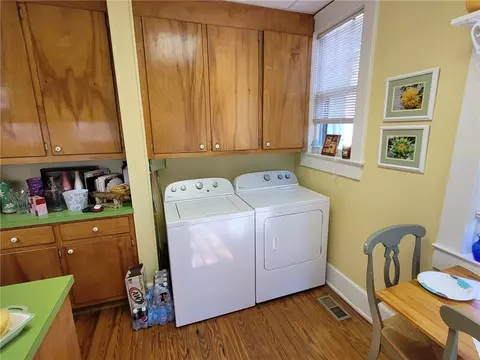 372 E Main St, Pendleton, SC 29670 photo 8