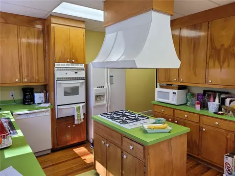 372 E Main St, Pendleton, SC 29670 photo 7