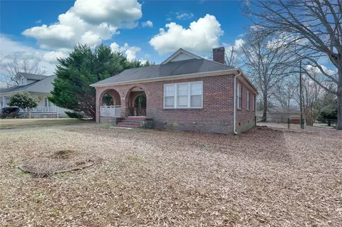 325 N Main St, Honea Path, SC 29654 photo 3