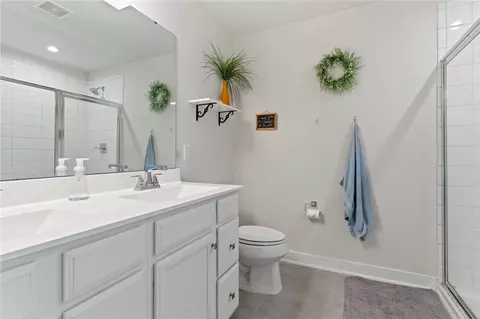 136 Thames Valley Dr, Easley, SC 29642 photo 13