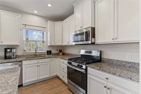 136 Thames Valley Dr, Easley, SC 29642 photo 10