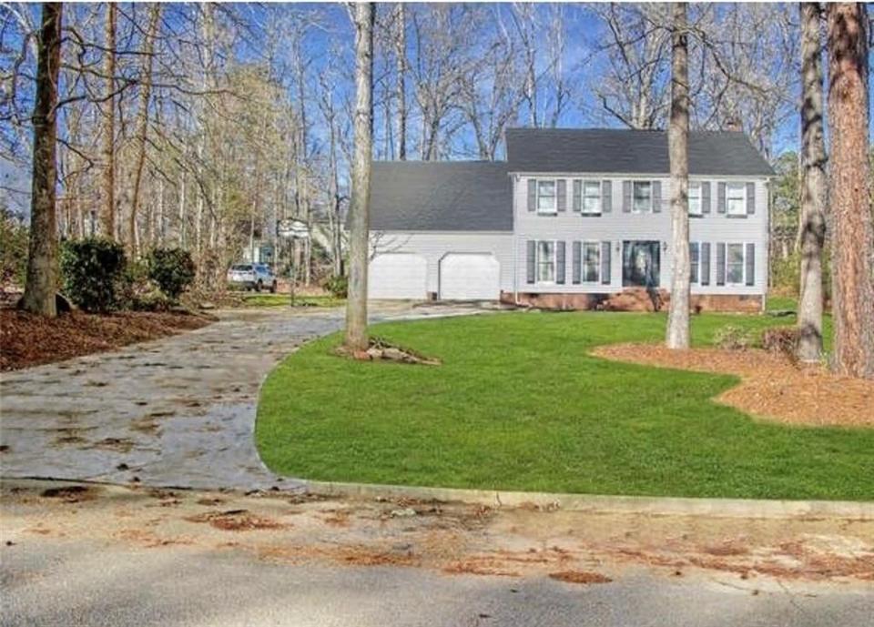 113 Runnymeade St, Greenwood, SC 29649 14 Photos Movoto