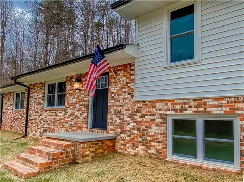 172 Boscoe Ln, Walhalla, SC 29691 photo 1