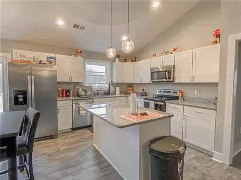 306 Arrowood Ct, Seneca, SC 29672 photo 7