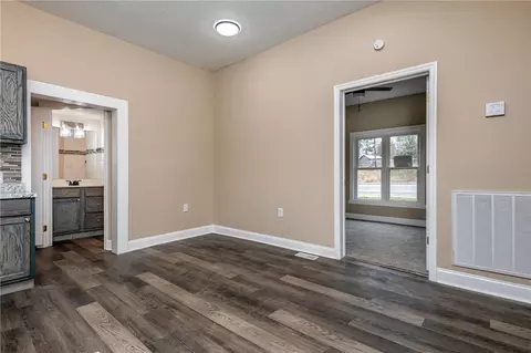 511 King St, Easley, SC 29640 photo 12