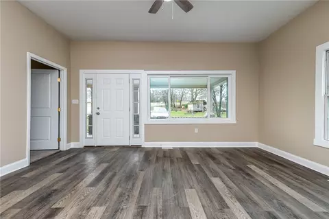 511 King St, Easley, SC 29640 photo 9