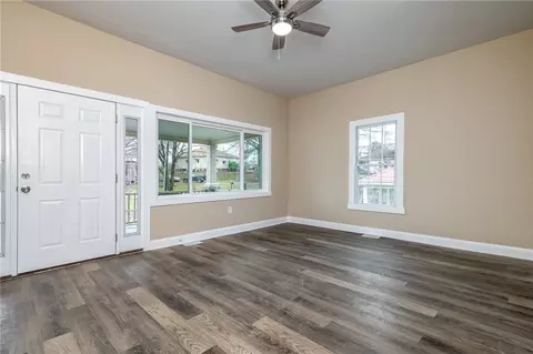 511 King St, Easley, SC 29640 photo 6