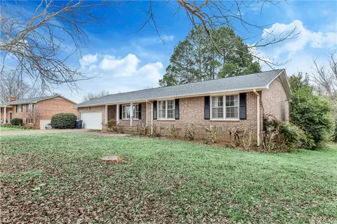 1204 Hanover Rd, Anderson, SC 29621 photo 1