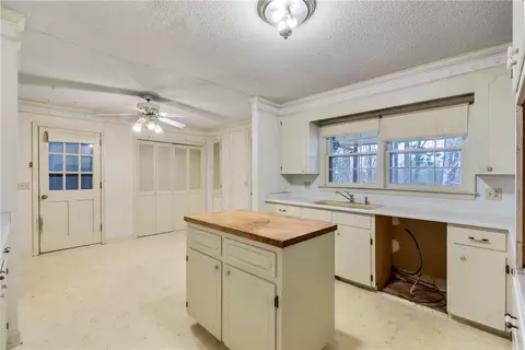 1204 Hanover Rd, Anderson, SC 29621 photo 11