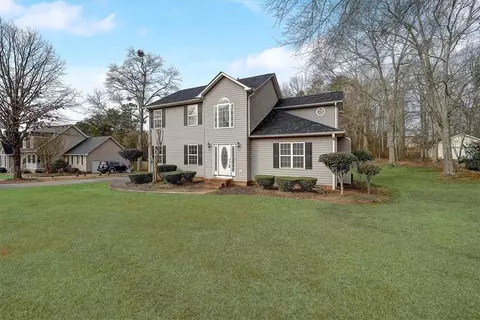 108 Camperdown Ct, Easley, SC 29642 photo 2