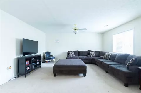 139 Perkins Pl, Seneca, SC 29678 photo 2