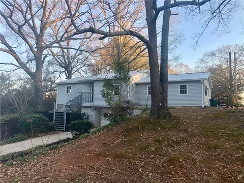 206 E North 5th St, Seneca, SC 29678 photo 3