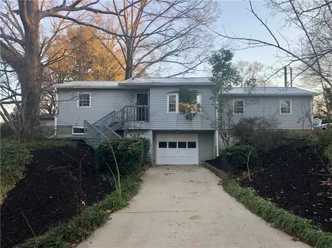 206 E North 5th St, Seneca, SC 29678 photo 2