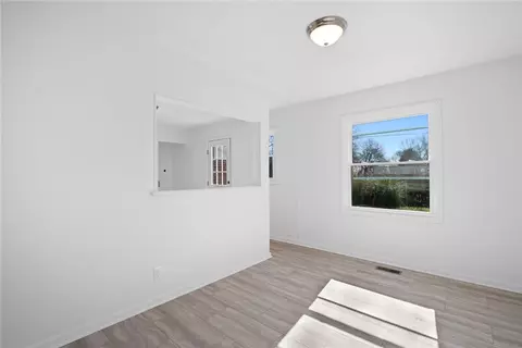 111 G St, Williamston, SC 29697 photo 8