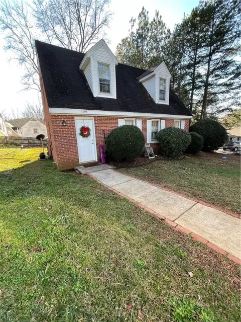 109 Wyeth Ln, Central, SC 29630 photo 1