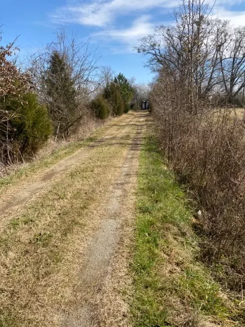 2104 Nation Rd, Hodges, SC 29653