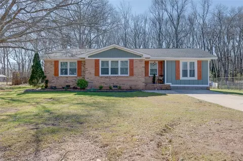 97 Parker St, Williamston, SC 29697 photo 1